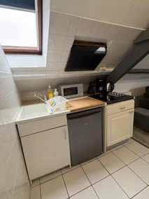 Studio /best rate/parking /train station - Image 3