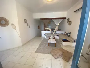 House by the sea - Image 3