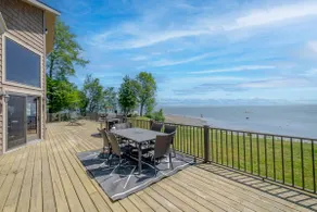 Cozy Getaway| Sleeps 10-12 | Guest House Available - Image 4