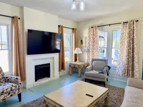 Charming In-Town Bungalow - Image 2