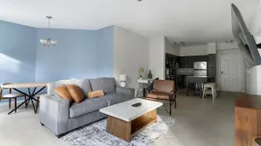 Landing Stylish 1BD Gym Clubhouse - Image 3