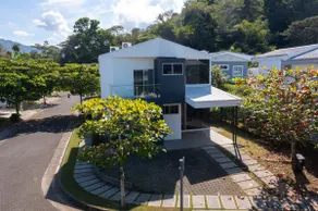 Exclusive house with pool, near Playa Blanca - Image 2