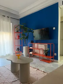 Chic Apartment Close to Everything - Image 3