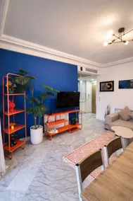 Chic Apartment Close to Everything - Image 4