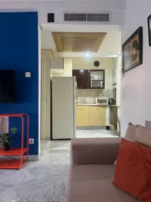 Chic Apartment Close to Everything - Image 2