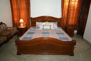 Private Lxryhouse in the heart of CHD/Sec 27/2BHK - Image 2