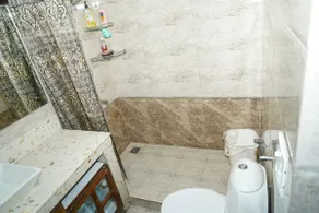Private Lxryhouse in the heart of CHD/Sec 27/2BHK - Image 4