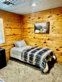 Woody's Porch - Image 5