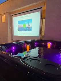 Gated community your own hot tub puttputt gameroom - Image 4