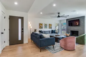 La Fleur Chateau 4B 2B Duplex KING Pet Friendly - Image 2