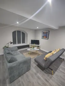Modern 2-Bed Ground Floor Flat, Sleeps 6, Free Parking, Thetford - Image 3