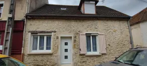 Welcome to Celine townhouse. - Image 4