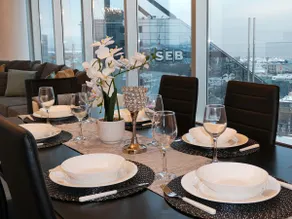 Luxury 19th Apartment, Panoramic Views & Jacuzzi - Image 5