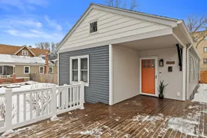 Brady Street Retreat - Image 2