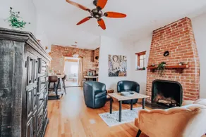 Historic Gem 2BR | Downtown 7 Min | Museums Close - Image 4