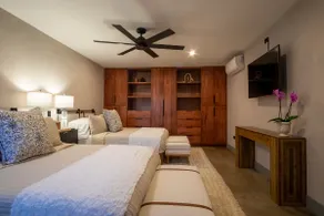 Beautiful Modern Home With Extraordinary ocean Views, 3 Minutes from Fine Dining - Image 5