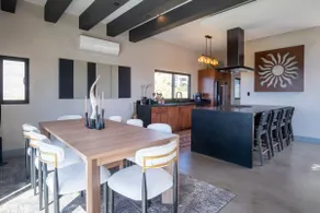 Beautiful Modern Home With Extraordinary ocean Views, 3 Minutes from Fine Dining - Image 4