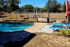 Charming Private Suite Near Scenic Trails - Image 2