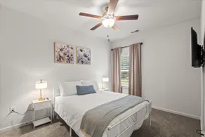 Haven House 22 | 2BR | Downtown Statesville - Image 4