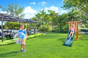 Prime Location • Canalfront Pool • 15 Min to MIA - Image 5