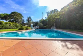 Villa Alberta With Reserved Beach Spot - Image 5