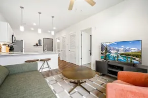 Modern 1B1B Apartment with Private Balcony - Image 3