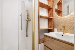 Spacieux duplex  plein sud avec WIFI,  6 chambres / 4 bains. Vue imprenable - Image 4