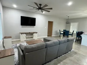 Country Cottage - Image 2