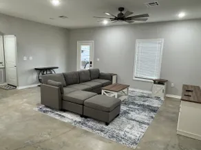 Country Cottage - Image 3