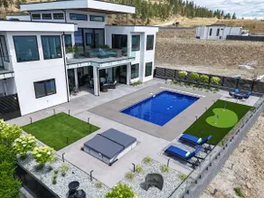 Robbin's Nest 2- King Suite with Pool & Lake Views - Image 4