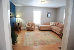 1 block to KSU campus: 3 Roku TVs, laundry, Wi-Fi - Image 4