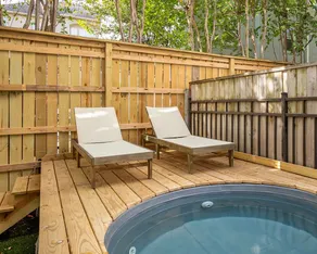TheMcDuffie-Wellness Spa-Pool-Rooftop Deck-Skyline - Image 4