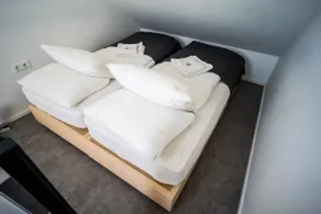 Gallery Double Room with French Balcony - Image 3