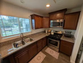 Cute Comfortable Modern 1 Bedroom w/Hot Tub - Image 5