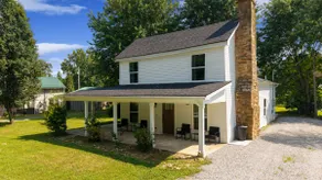 Hot Tub Sleeps 10 Bourbon Trail Historic Home - Image 5