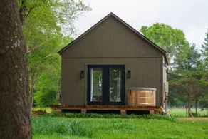 Romantic Lake Farm Gem: Ofuro Tub, Desk, King Bed! - Image 2