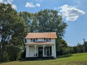 Rustic, Country Farmhouse - Image 2