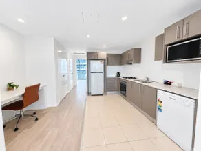 Spacious City View 3BR Loft Apartment , 2 Parking Spots - Image 3