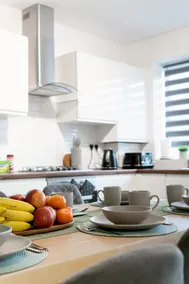 3 bed house, Free parking 9ppl - Image 3