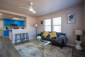 2BR Downtown House with Walk-in Shower - Image 5