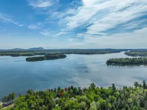 Downeast Waterfront Getaway with Bay Views - Image 4