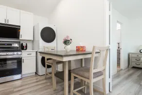 1BR w King Bed | Near Attractions - Image 4