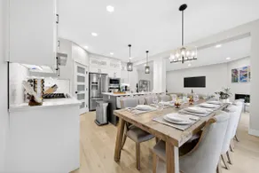 Modern Luxury 6BR Home •Sleeps12•12 mins Airport - Image 3