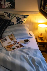 Black Shack 2; Pet friendly, Minutes walk to beach - Image 3