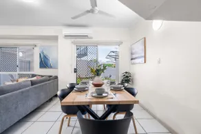 Agradable apartamento apropiado para familias con jardín - Image 4