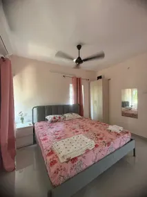 Rose Bank 2BHK • Cozy Stay near Elliots Beach - Image 5