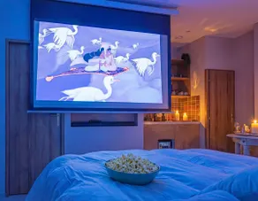 Marrakesh Cinema Jacuzzi - Romantic Suite - Image 4