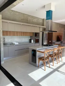 Modern House for 10 • Pool and Spacious Areas - Image 5