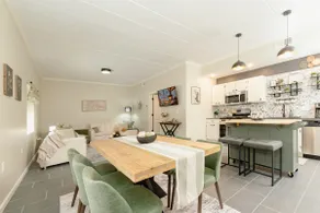 Luxurious One-Bedroom Gem Near Conneaut Lake - Image 2