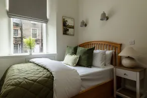 Cosy Callander One Bed Apartment Wood Burner and Free Parking - Image 3